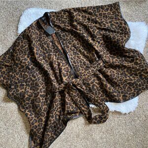 Jones New York Leopard Print Belted Vegan Leather Trim Poncho NEW